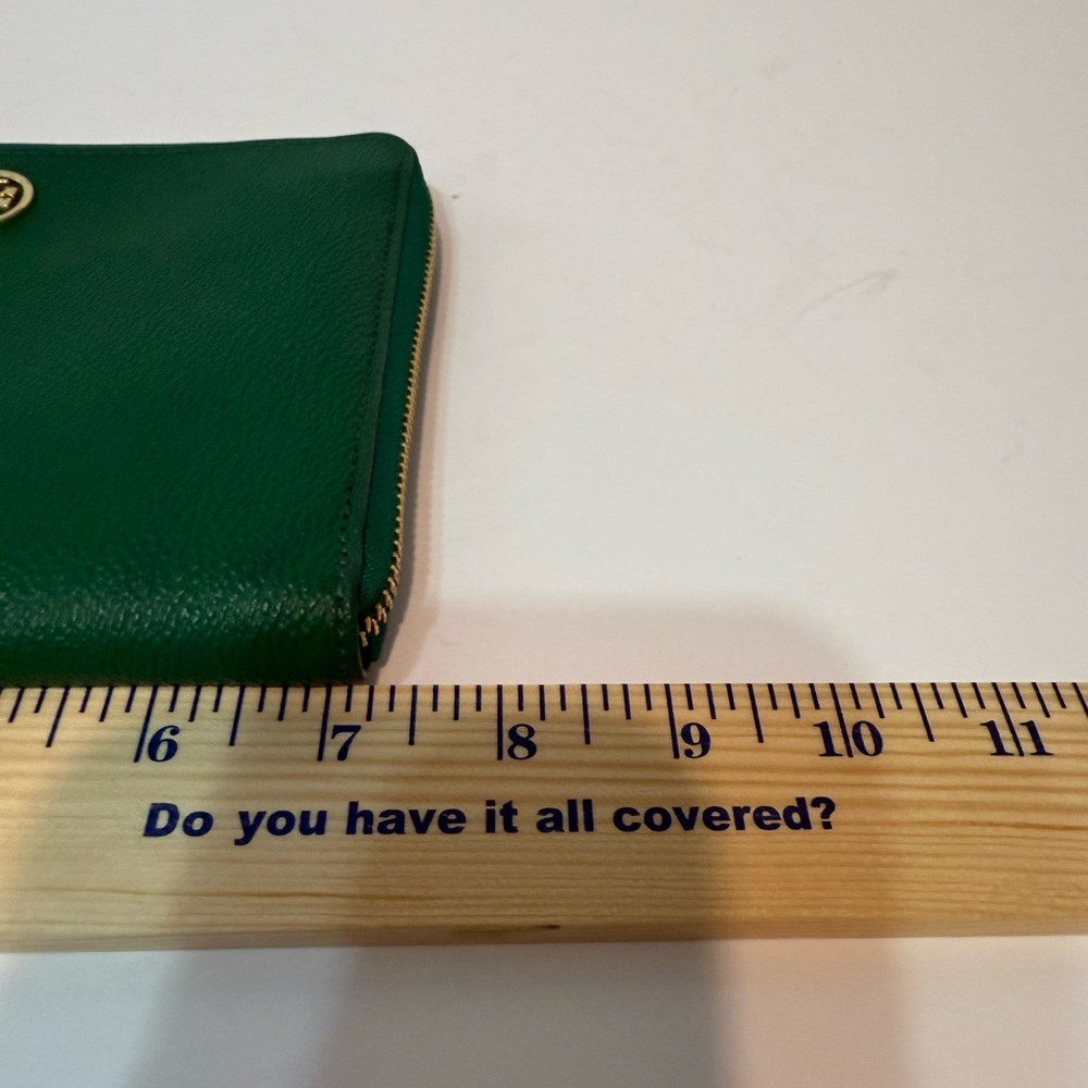 Tory Burch Emerald Green Pebbled Leather Wristlet - Picture 5 of 6